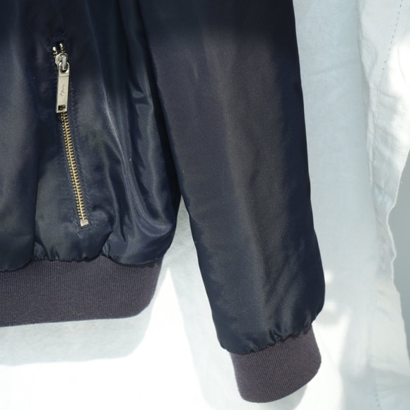Beautiful Lined bomber Jacket - Picture 3 of 11